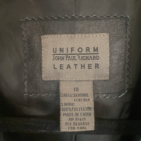 Women’s Genuine Leather Jacket - Picture 7 of 7